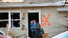 Tornadas JAV vidurio vakaruose pareikalavo žmonių gyvybių. Margaret Shimkus i&scaron;sigelbėjo vonioje