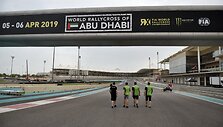 Rokas Baciu&scaron;ka apžiūrėjo &bdquo;Formulės 1&ldquo; Yas Marina trasos dalį