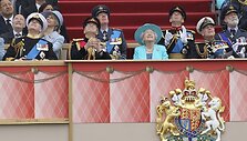 Didžiojoje Britanijoje karalienės deimantinio jubiliejaus proga vyko karinis paradas