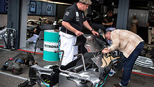 &bdquo;Mercedes&ldquo; komandos bolidų specialus dažymas F1 Vokietijos GP