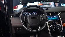 Atleti&scaron;kas, intelektualus ir nebijantis purvo &bdquo;Discovery Sport&ldquo;