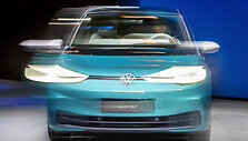 Frankfurto automobilių parodoje pristatytas elektrinis &bdquo;Volkswagen&ldquo; ID.3