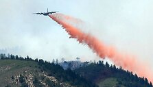 Gaisrus gesina JAV kariniai lėktuvai C-130