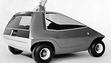 1967 metais pristatytas elektromobilis &bdquo;AMC Amitron&ldquo;