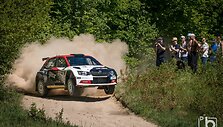 D.Butvilas su &Scaron;koda Fabia R5 žvyro ralyje (P.Budziak nuotr.) 
