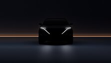 Naujasis elektrinis SUV NISSAN ARIYA