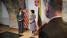 JAV ambasadorė Anne Elizabeth Derse atsisveikino su Lietuvos Kra&scaron;to apsaugos ministre Rasa Juknevičiene