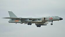 Kinijos bombone&scaron;is Xian H-6