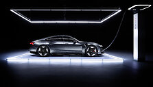 Pasaulinė premjera: naujasis &bdquo;Audi e-tron GT&ldquo;