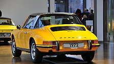 Tas pats automobilis &ndash; tolumoje, ant priekinio sparno matote tikrąją degalų papildymo angą. (Ralf Roletschek, Wikimedia)