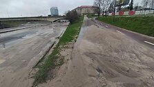 Vilnius, patvinusi Upės gatvė