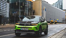 Kas nugalės elektromobilių lenktynėse