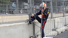 Lyderio Maxo Verstappeno avarija sprogus ratui Baku, Formulės 1 GP