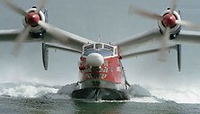 Karinis lėktuvas BE-12