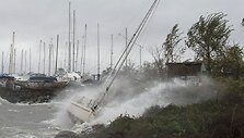 Uraganas Sandy tvindo JAV rytų pakrantės miestus. 