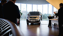 V.Miliaus ir A.Bubino kelionė elektriniu &bdquo;Peugeot e-Expert&ldquo; pas kalėdų senelį