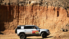 15min komandos &bdquo;Land Rover Defender&ldquo; Saudo Arabijoje