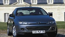 Savaime ai&scaron;ku, 406 Coup&eacute; buvo labai populiarus Prancūzijoje. Jį pamėgo jauni kostiumus dėvintys žmonės ir automobilių modifikavimo entuziastai. (Gamintojo nuotrauka)