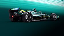 &bdquo;Aston Martin&ldquo; pristatė 2022 m. F1 lenktynių automobilį AMR22