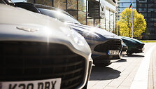 &bdquo;Aston Martin&ldquo; galingosios pajėgos: DBX707, DBX, DB11, Vantage 