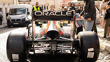  &bdquo;Oracle Red Bull Racing&ldquo; komandos pasirodymas Vilniuje, Užupyje