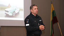 Kauno rajono policija važinės elektromobiliu &Scaron;koda Enyaq