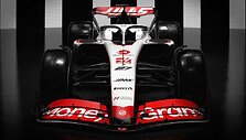 F1 komanda &bdquo;MoneyGram Haas&ldquo; pirmoji pristatė 2023 m. automobilio VF-23 dizainą