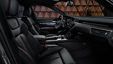 Audi Q8 55 e-tron quattro
