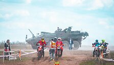 Gaižiūnų poligone Jonavos rajone prasidėjo 2023 m. Lietuvos Enduro čempionatas