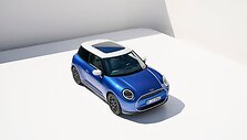 &bdquo;Mini&ldquo; Miunchene pristatė naujos kartos &bdquo;Cooper&ldquo; ir &bdquo;Countryman&ldquo; elektromobilius