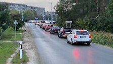 Eismas ankstyvą rytą sostinės senosios Pilaitės gatvėmis