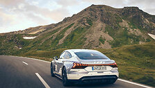 &bdquo;Audi&ldquo; elektrinis  &bdquo;RS e-tron GT&ldquo;