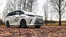 Lexus LM: limuzinas ar vienatūris?