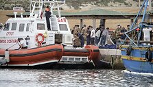 Prie Italijos Lampedūzos salos &ndash; emigrantų laivų nuolaužos