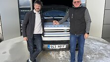 Karolis Rai&scaron;ys ir Žilvinas Pekarskas: paskutiniai &bdquo;Land Rover Defender&ldquo; paruo&scaron;imai Dakaro ralio misijai