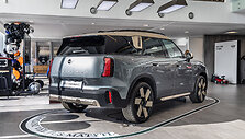 Naujos kartos elektromobilis &bdquo;Mini Cooper SE&ldquo; 