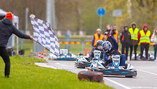 9 valandų i&scaron;tvermės varžybos kartingais Bačiūnų kartodrome
