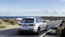 &bdquo;Audi&ldquo; įkraunami hibridai Q7 ir Q8