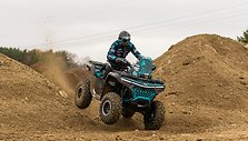 &bdquo;CFMOTO Thunder Racing Team&ldquo; Abu Dabyje startuoja nauju keturračiu