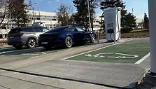 &bdquo;DP Acetate&ldquo; baigė įrengti 4 ABB gamintojo galingiausias elektromobilių įkrovimo stoteles Kaune