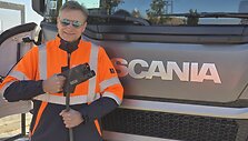 Vitoldas Milius i&scaron;bandė elektrinį sunkvežimį &bdquo;Scania P230&ldquo;