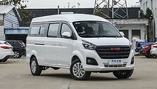 Palyginkite: kini&scaron;kas SRM Shineray M7 ir rusi&scaron;kas AvtoVAZ SKM komercinis automobilis