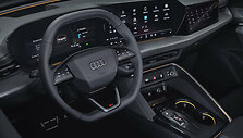 Audi Q5 SUV (2025)