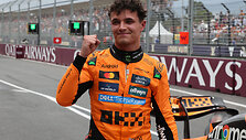Per lietų vykusias avarijų kupinas F1 lenktynes Australijoje laimėjo Lando Norrisas