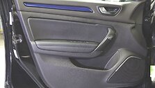 Automobilio salono plastiko valymas