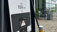 elektromobiliu-ikrovimo-specifika-jurmaloje