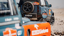 Defender Dakaro ralio smėlynuose