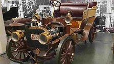 Matote, kiek žibintų turi vienas automobilis? Tai, beje, yra 1903-iųjų Fiat