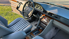 Aukcione parduodamas Mercedes 300D W124