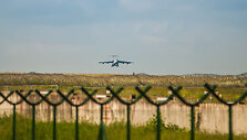 JAV karinis lėktuvas &bdquo;Lockheed C-5 Galaxy&ldquo; atgabeno karinę techniką į tarptautines pratybas &bdquo;Kardo kirtis 2014&ldquo;